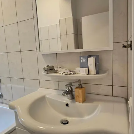 City Center Comfort - Cozy, Fully Equipped 3-Room Apartment Near Main Station Wuppertal Exterior foto