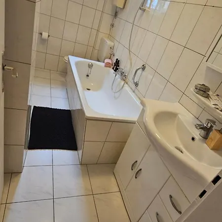 City Center Comfort - Cozy, Fully Equipped 3-Room Apartment Near Main Station Wuppertal Exterior foto