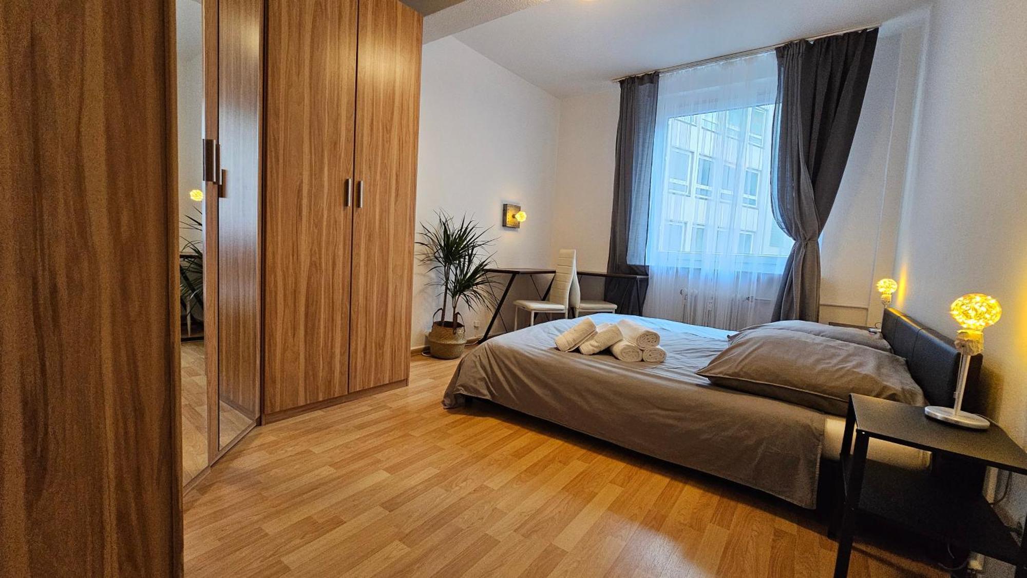 Center Comfort - Cozy, Fully Equipped 3-room Near Main Station *